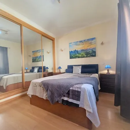 River Beach 波尔蒂芒